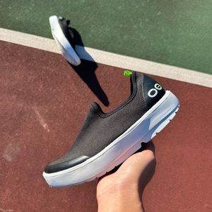 Oofos OOmg Eezee Low